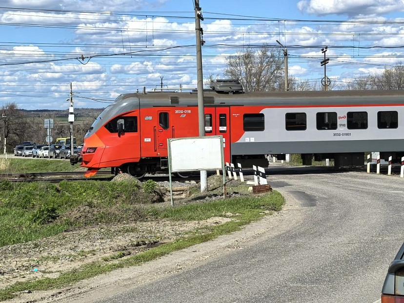 Отменяются 4 пригородных поезда 